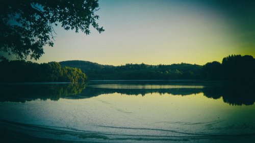 Levé du jour sur l’étang de Fromental